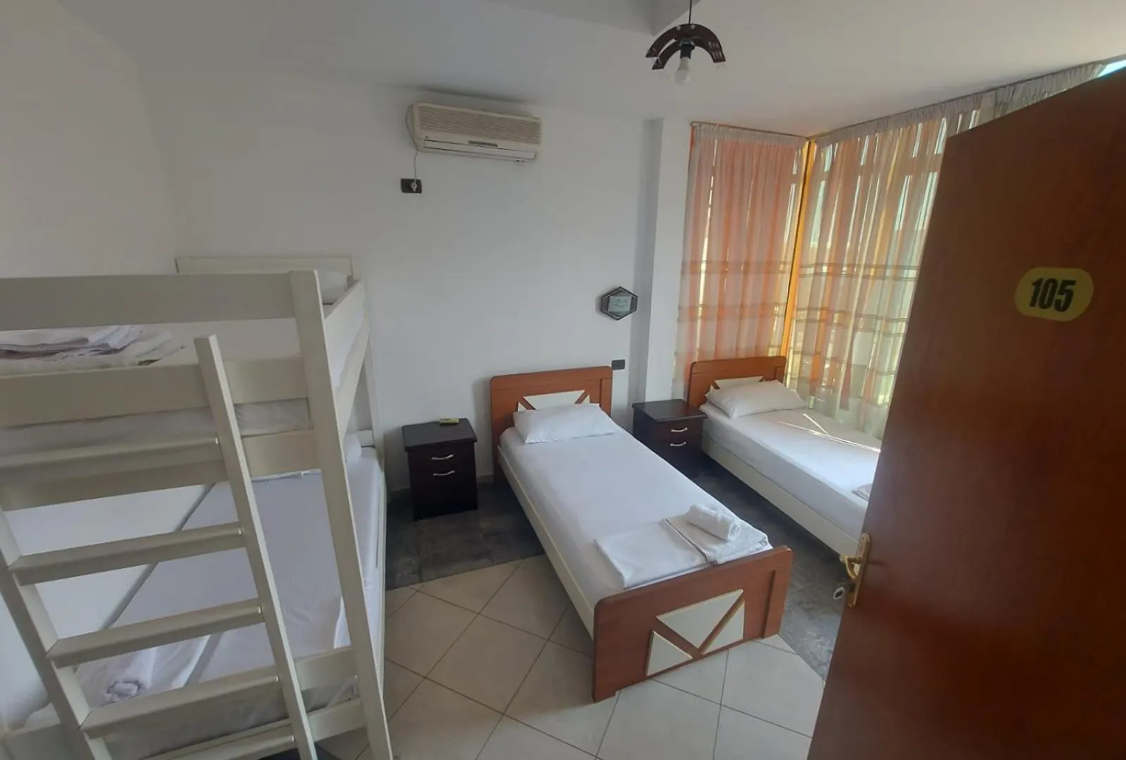 Hotel W Bush Square Fushe-Kruje